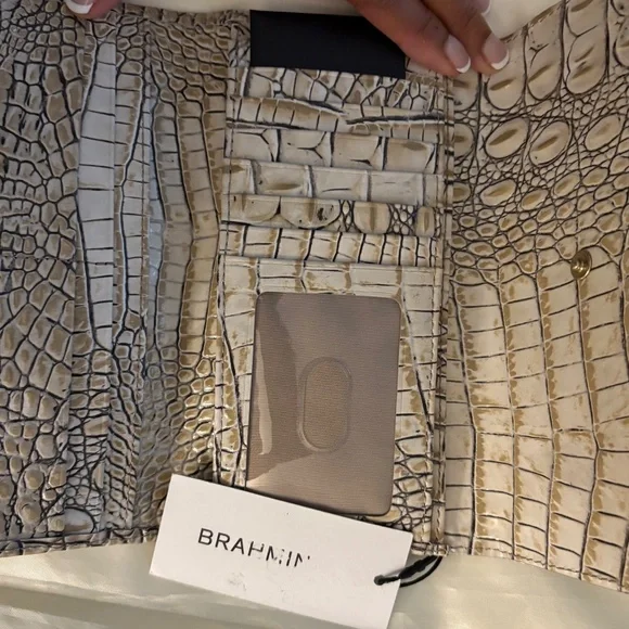 Brahmin Cordelia Timeless Taupe Ombré Melbourne Wallet - Picture 4 of 7